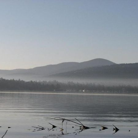 Feathernest On The Lake Villa Fawnskin Buitenkant foto