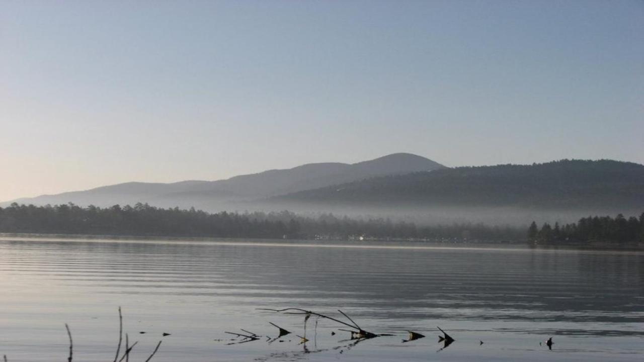 Feathernest On The Lake Villa Fawnskin Buitenkant foto